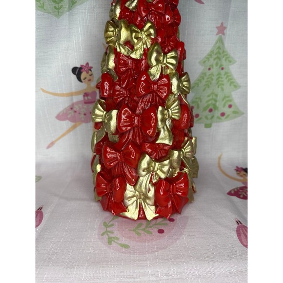 Cupcakes and Cashmere Red and Gold Bow Tree - Picture 4 of 6